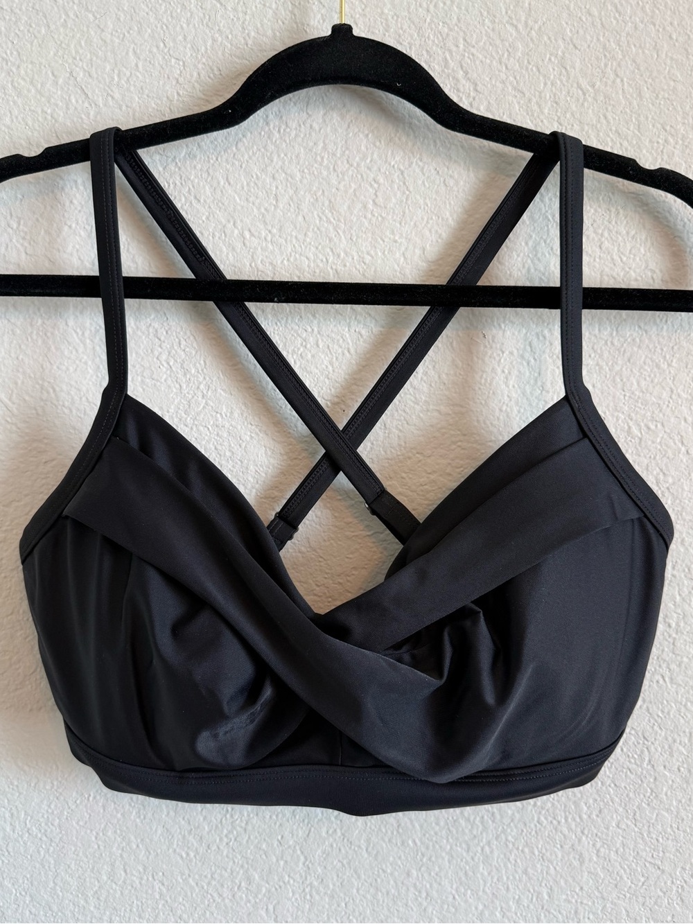 Athleta Twister Adjustable Bikini Top Black Style 63965 Swim Beach Size 36 D/DD